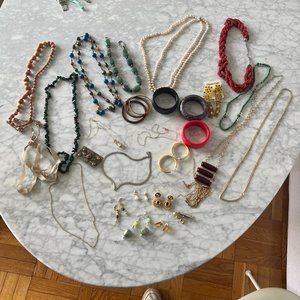 Huge Lot of ladies vintage and new costume jewelry.